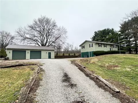135 S Moose Eye Rd, Norwich, OH 43767