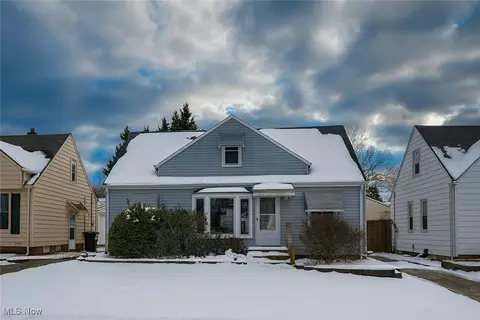 13508 Oakview Blvd, Cleveland, OH 44125