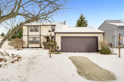 797 Bacon Rd, Painesville, OH 44077