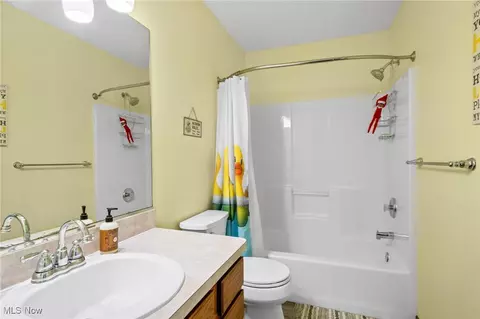 496 Still Water Blvd, Elyria, OH 44035 photo 29
