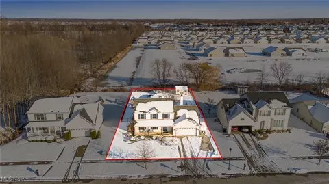 496 Still Water Blvd, Elyria, OH 44035 photo 5