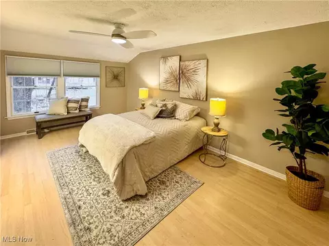 Bedroom - 1424 Turnberry Dr, Boardman, OH 44512 photo 2 of 10