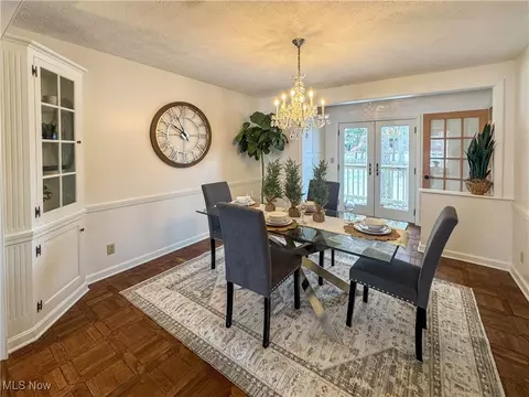 Dining - 1424 Turnberry Dr, Boardman, OH 44512 photo 2 of 5