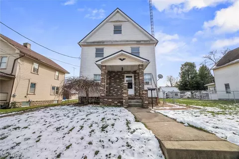 440 E Chestnut St, Lisbon, OH 44432