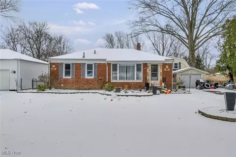 37865 Lorie Blvd, Avon, OH 44011