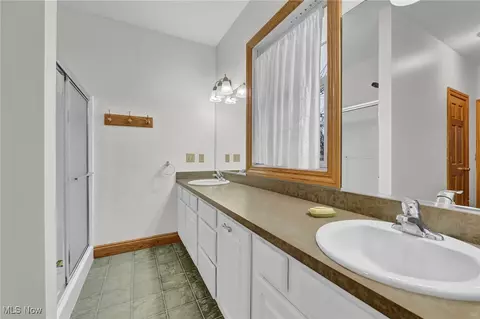 Bath - 340 Granger Dr, Lagrange, OH 44050 photo 5 of 5