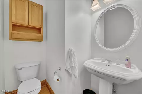 Bath - 340 Granger Dr, Lagrange, OH 44050 photo 3 of 5