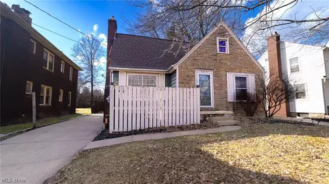 2242 Cordova Ave, Youngstown, OH 44504
