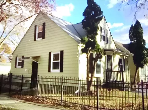 3991 E 148th St, Cleveland, OH 44128
