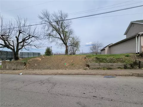 507 Pike St, Parkersburg, WV 26101
