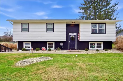 170 Treehouse Ln, Zanesville, OH 43701