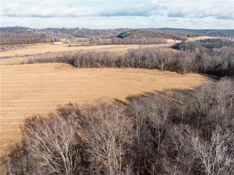 Eddleblute Road, Frazeysburg, OH 43822