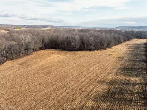 Eddleblute Road, Frazeysburg, OH 43822