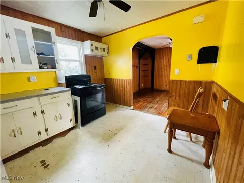 3212 12th St NW, Canton, OH 44708 photo 8