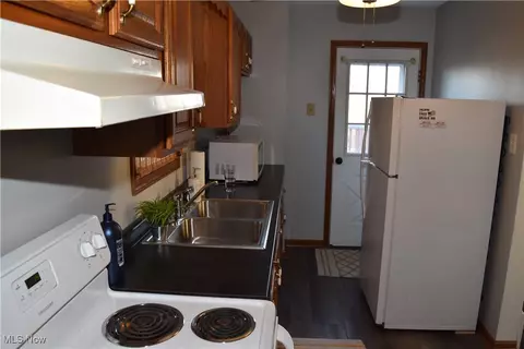 Kitchen - 613 E Main St, Barnesville, OH 43713 photo 2 of 2