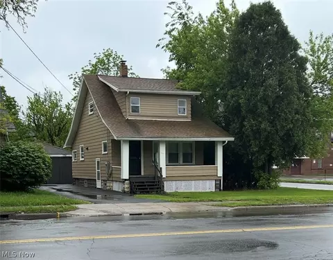 2003 E Midlothian Blvd, Youngstown, OH 44502