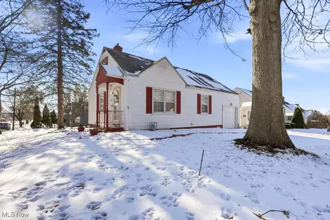 248 E Catawba Ave, Akron, OH 44301
