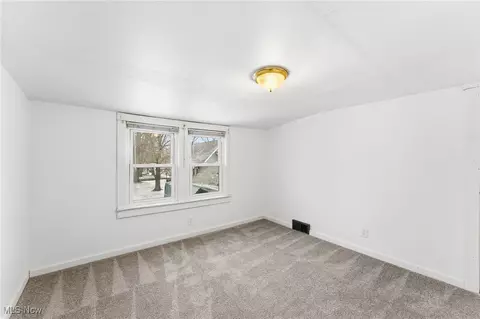 Bedroom - 135 Charles Ave, Boardman, OH 44512 photo 1 of 6