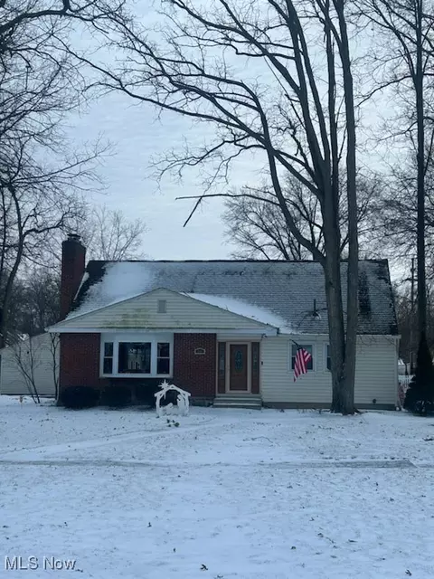 32883 Electric Blvd, Avon Lake, OH 44012