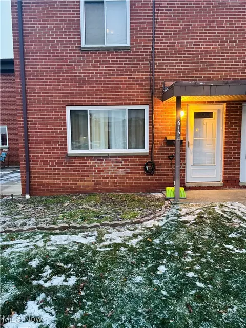 1616 Ridgewick Dr, Wickliffe, OH 44092