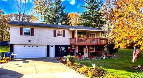 1830 B St, Akron, OH 44312