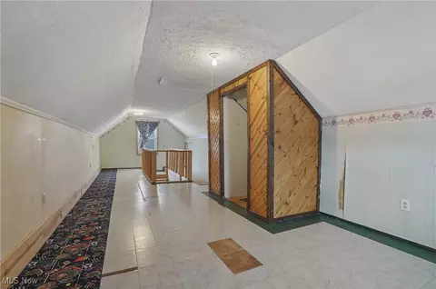 Entry Way - 523 Evans Ave, Akron, OH 44310 photo 2 of 2