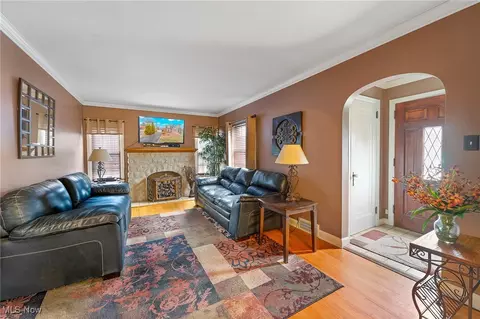 276 S Cadillac Dr, Boardman, OH 44512 photo 3