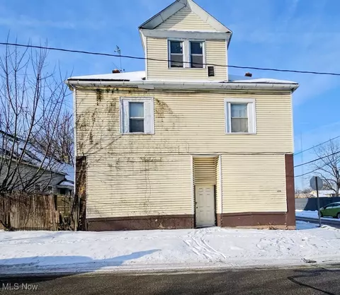3654 E 53rd St, Cleveland, OH 44105