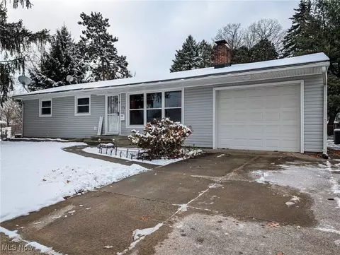 2660 Conrad Ave, Akron, OH 44314