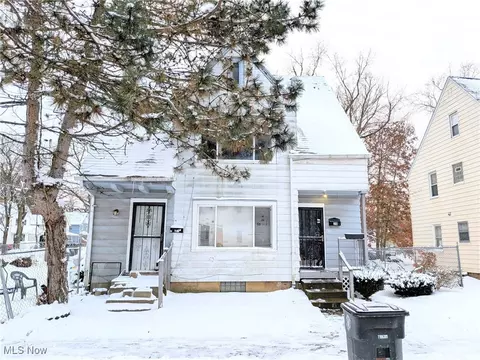 38 Uhler Ave, Akron, OH 44310