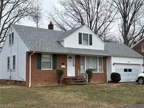 25591 Forestview Ave, Euclid, OH 44132