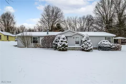 168 2nd St SE, Barberton, OH 44203