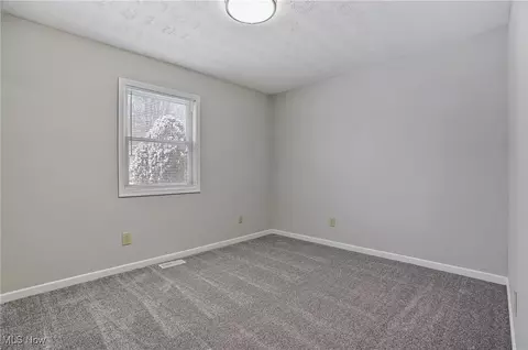 Bedroom - 9864 Green Dr, Windham, OH 44288 photo 3 of 6
