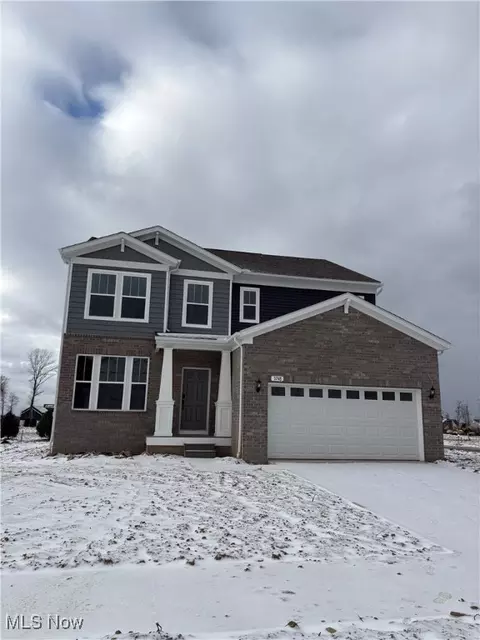 3748 Kelli Ter, Green, OH 44685