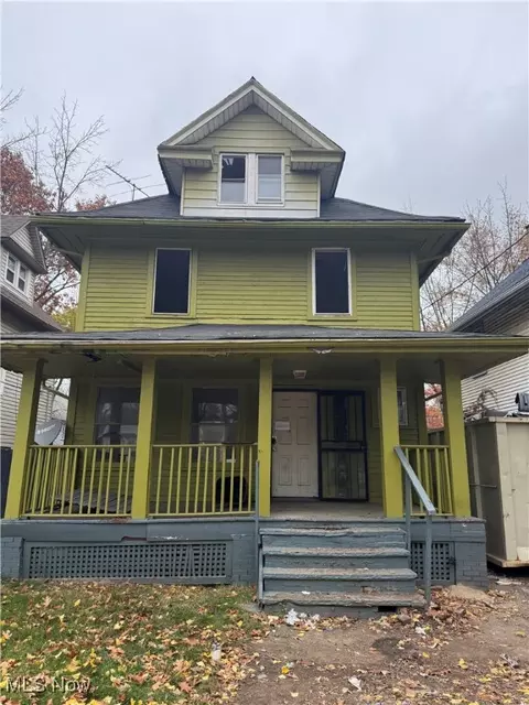 9805 Empire Ave, Cleveland, OH 44108