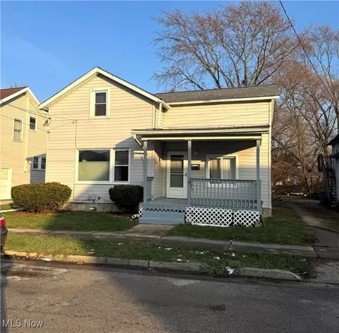 537 Jackson St, Fremont, OH 43420