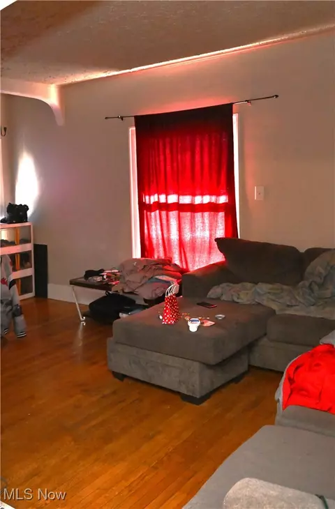241 8th St, Elyria, OH 44035 photo 5