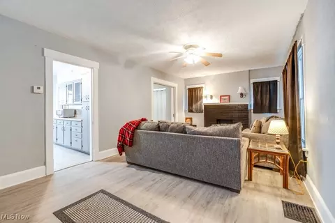 Living - 342 Arlington Ave NW, Canton, OH 44708 photo 2 of 3