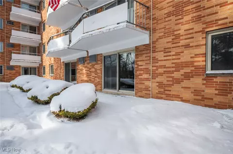 521 Tollis Pkwy #191, Broadview Heights, OH 44147