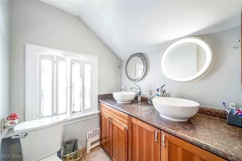 Bath - 3129 Lincoln Dr, Ashtabula, OH 44004 photo 2 of 2