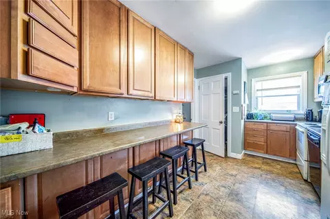 Kitchen - 3129 Lincoln Dr, Ashtabula, OH 44004 photo 1 of 2