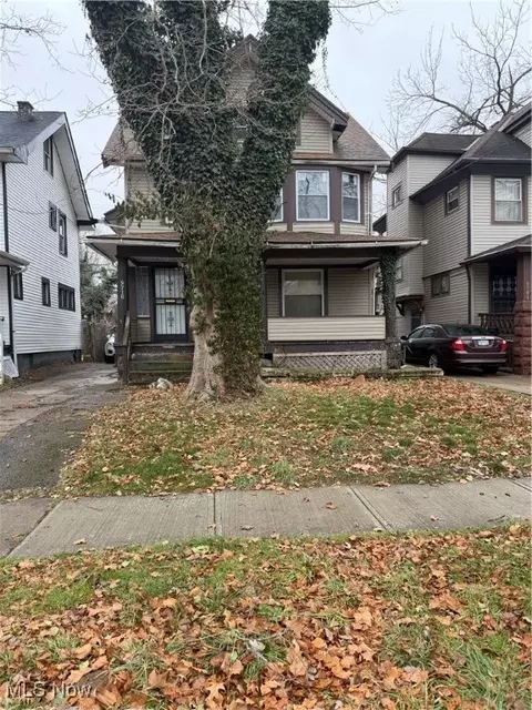 9710 Parmelee Ave, Cleveland, OH 44108