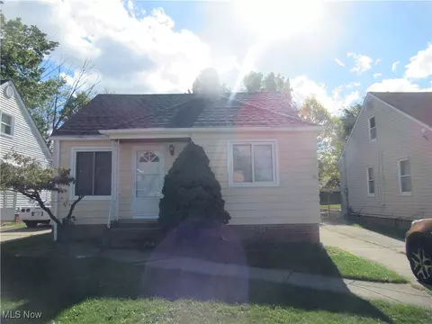 8005 Bremen Ave, Parma, OH 44129
