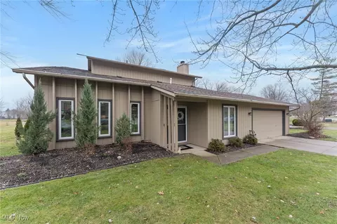 14866 Hartford Trl, Strongsville, OH 44136