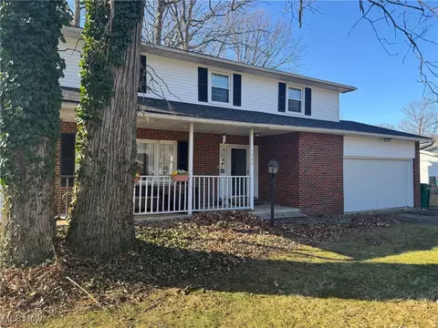 7046 E Jefferson Dr, Mentor, OH 44060 photo 3