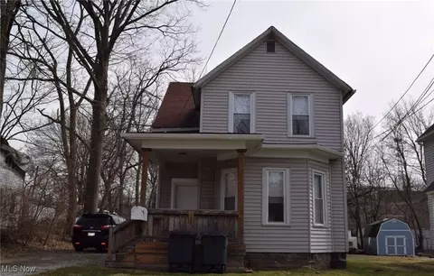 515 Spicer St, Akron, OH 44311