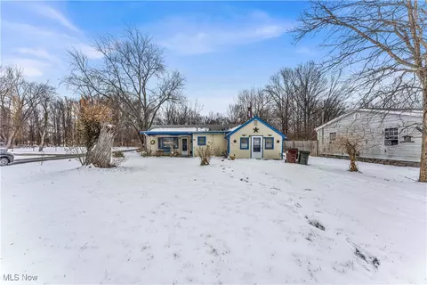 5115 Bond Ave, Lorain, OH 44055 photo 2