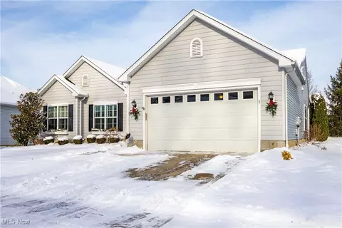 9130 Devonshire Dr, Olmsted Falls, OH 44138