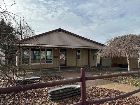 1806 Foley Ave, Parkersburg, WV 26104