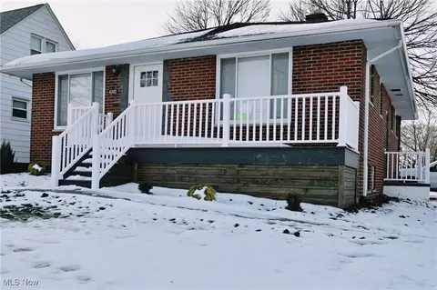 6302 W 54th St, Parma, OH 44129